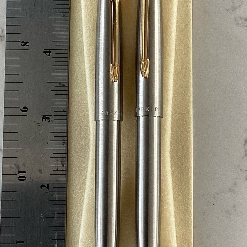 Parker Silver tone with Gold tone accents Pen Set